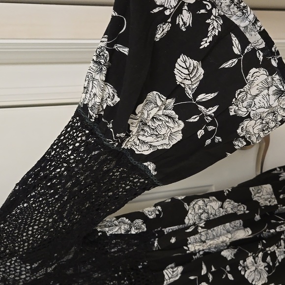 Suzanne Betro shirt - Picture 3 of 6